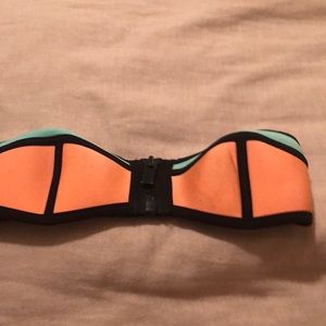 Triangle strapless swimsuit